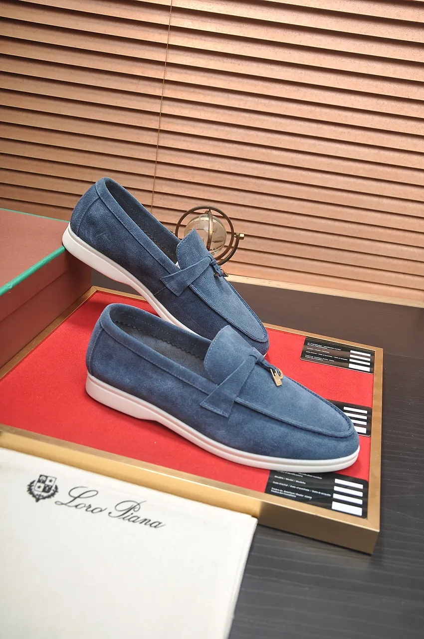 Men's shoes 💰400💶[𝐥𝐨𝐫𝐨 𝐏𝐢𝐚𝐧𝐚] [Couple model] High-end quality, affordable price, LP classic loafers, Italian treasure brand, the only brand that can match Hermès! Only after wearing it do we know that we can’t live up to our feet. Women’s code: 35-40 (customized sizes 34, 41, 42 are non-returnable) Men’s code: 38-44 (customized 45, 46, 47, 48 are non-refundable) Fabric: Customized imported cashmere Lining: Customized imported fetal cowhide Foot: Imported benzene-dyed calfskin Outsole: Exclusive original glass rubber outsole